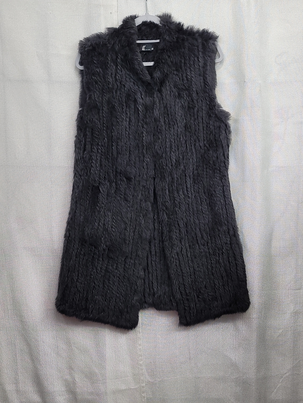 Love Token Rabbit Fur Sleeveless Vest - Black Size Medium